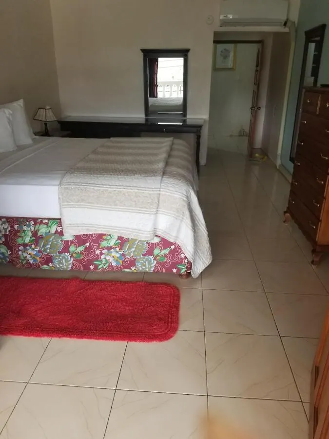Chateau Margarita Ja مونتيغو باي 0*,  جامايكا