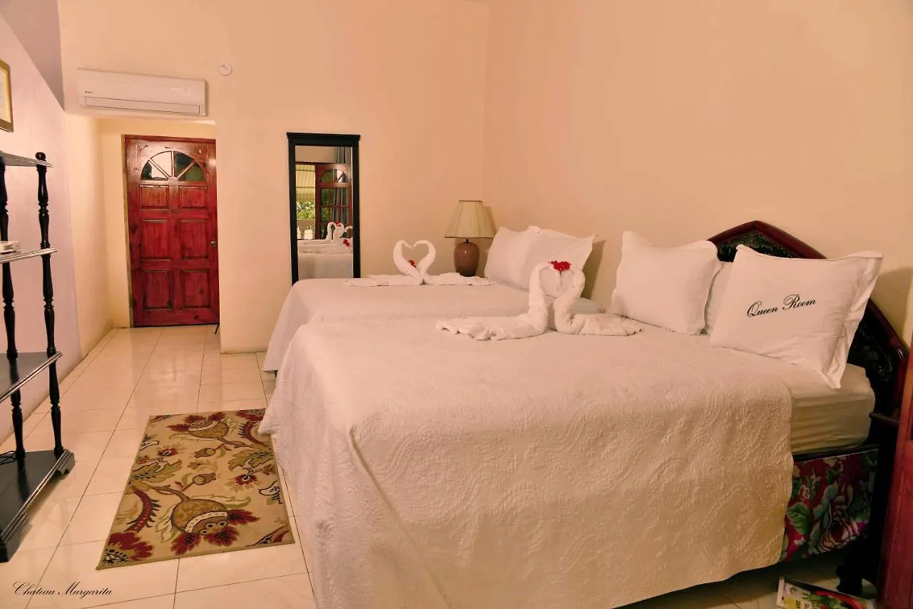 Chateau Margarita Ja مونتيغو باي بيت ضيافة
